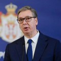 Već krenule bolesne teorije o vučićevom povratku iz Amerike Plasiraju laži da se vraća da bi izbegao odlazak u Moskvu- tek…