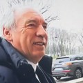Socijalisti sledeće makronovo uporište: Danas glasanje o poverenju vladi u francuskoj skupštini, premijer Bajru izvesno odlazi…