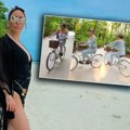 Na peščanoj plažu u crnom kupaćem, vozi biciklu... Evo kako Ana Nikolić provodi Ana Nikolić na egzotičnoj desitaciji nakon…