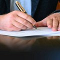 Od 35,8 do 36,35 miliona: Kako je kroz anekse menjan ugovor za park u Bloku 22