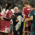 "Mislio sam da je onaj mrtav - da stiže hitna pomoć" Murinjo nije ćutao posle poraza - opleo je u svom stilu!