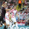 Novčana i zatvorska kazna za hrvatske navijače zbog istaknute ustaške zastave na utakmici