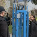 Ana Mihaljica ODVODI DECU kući! Kamere Kurira snimile emotivan momenat ispred Centra za socijalni rad (video)