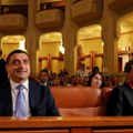 Izbori u Rumuniji: Navijač protiv matematičara