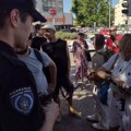 Privođenje maturanta izazvalo negodovanje građana: Lazar Klačar tvrdi da nije uvredio policijsku službenicu (video)