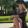 "Mi smo milioneri, ali džaba, kad nemamo decu" Naša bogata pevačica čestitala Novu godinu iz luksuzne vile