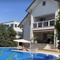 Sin pevačice oženio fatalnu brinetu i netsao iz javnostić! Sad pokazao deo vile od 700.000€ u Beogradu... Dnevno zaradi…
