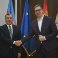 Vučić: Srbija želi sa Azerbejdžanom da sarađuje u ekonomiji i energetici
