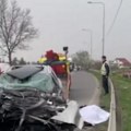 Kraljevo: Vozač poginuo u sudaru automobila i autobusa