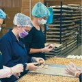 Отказ на боловању, мобинг и плате у кешу: Горке тајне фабрике слаткиша Топ бисквит у Трговишту