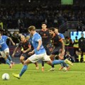 Napoli ubedljiv protiv Intera, De Brujne se povredio