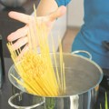 Ako ste mislili da znate kako se kuva testenina, niste u pravu: Naučinici kažu da godinama pogrešno to radimo