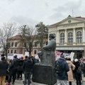 Protest podrške kragujevačkom aktivisti večeras na Đačkom trgu