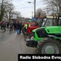 Poljoprivrednici u protestu obustavili razgovore sa ministrom poljoprivrede Srbije, nastavili blokade