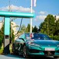 BYD predstavio u Beogradu ultrabrzi punjač za e-vozila