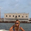 (Video) Marijana Mateus na gondoli u Veneciji Posle Londona i Sen Tropea, dizajnerka uživa na romantičnoj destinaciji…