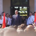 Vučić: U Nišu se okupilo oko 2.300 ljudi koji podržavaju SNS, kao i 500-600 blokadera