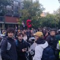 Kolona studenta krenula peške iz Novog Sada na završni skup na beogradskoj Slaviji
