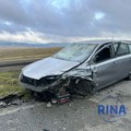 Vozila sa prednje strane smrskana: Žestok sudar na putu kod Užica, zbog klizavog kolovoza vozačima se savetuje pojačan…