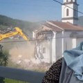 Fata Orlović zanemoćala: Tražila da se ukloni pravoslavna crkva, sad više ne može ni da hoda putem