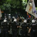 Luković: Na protestu povređeno 48 policajaca, privedeno 77 osoba