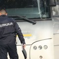 (Video) Autobus vozi u kontra smeru: Šok prizor u Vranju, ljudi ne veruju svojim očima: "Ovde može sve"
