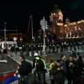VIDEO Brojna privođenja sinoć u Beogradu: Studenti iz Gornjeg Milanovca obajvili snimak hapšenja njihovog kolege ispred RTS-a…