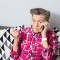 "Vaša unuka je izazvala nesreću, poginula je trudnica" Prevaranti zovu starije ljude, pa im traže životne ušteđevine…