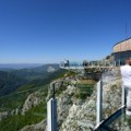 Novi vidikovac na Kablaru za vikend posetilo više od 3.000 posetilaca