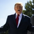 Američki politikolog: Tramp razmatra potpuno povlačenje podrške Kijevu