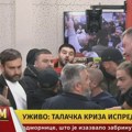 Građani upali u zgradu televizije Informer