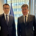 Počeo sastanak Petkovića i lajčaka: U delegaciji Beograda i predstavnici Ministarstva finansija i Banke poštanske…