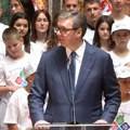 "Patriotizam kad je potpun, istovremeno je i plemenit" Vučić sa srpskom decom iz regiona i dijaspore citirao Jovana Dučića