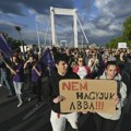Tihi marš u Mađarskoj: Protiv zakona o medijima i nevladinim organizacijama