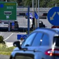 Šta sme da se prenese preko granice, a koje su namirnice zabranjene: Sve što treba da znate pre letovanja u Grčkoj