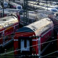 U Ukrajini oštećena železnička infrastruktura, otkazani brojni polasci vozova: Čule se snažne eksplozije