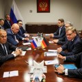 Nemci i Rusi prvi put oči u oči: Cure detalji iz ruske sobe za sastanke, godinama nisu sedeli za istim stolom! Iza zatvorenih…