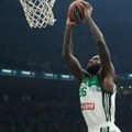 Partizanov bivši centar pokorio Evroligu: Lesor zablistao i poneo MVP priznanje!