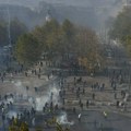 Uznemirujući sadržaj: Momku otkinuta šaka na protestu u Francuskoj! Snimak nije za one sa slabim stomakom