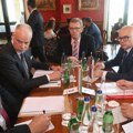 Miloš Vučević sastao se sa ministrom odbrane Mađarske Međusobna saradnja od izuzetnog značaja za mir i stabilnost