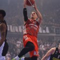 Zvezda brani trofej sa tri juniora, Partizan ide u Niš bez Kabokla