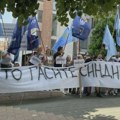 U toku protest sindikata fabrike „Krušik“ u Beogradu, predstavnici primljeni na sastanak u Ministarstvo odbrane