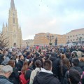 Nezapamćen protest u Novom Sadu završen na Trgu slobode