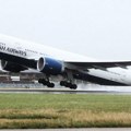 Pilot Britiš Ervejza ostavio otvorena vrata kokpita tokom leta da ga porodica gleda, pa suspendovan
