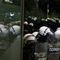 MUP: Privedeno 37 osoba zbog incidenata ispred Skupštine