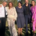 Cela porodica na okupu! Milan Vasić se oglasio sa Kosova i Metohije: Objavio sliku sa ocem, majkom i sestrama koje su prave…