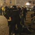 „Brutalna policijska intervencija ima za cilj da odvrati građane od protesta. A Vučić pred Zapadom ima jedan jak adut“…