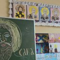 Kako će u OŠ „Aleksa Šantić“ u Sečnju, čija je direktorka lane bila protiv verskog obreda u školi, sutra proslaviti…