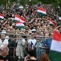 "Orbane, podnesi ostavku": Hiljade Mađara protestovalo protiv vlade u Budimpešti (foto)