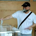 Uhapšen glasač koji je protestovao što su na njegovoj adresi prijavljeni ljudi iz BiH